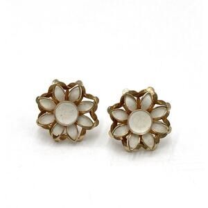 Coro Screw Backs Clips Clip Ons Earrings White Enamel Gold Tone Vintage